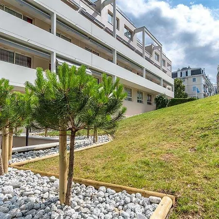 Loges Du Park - Hotel