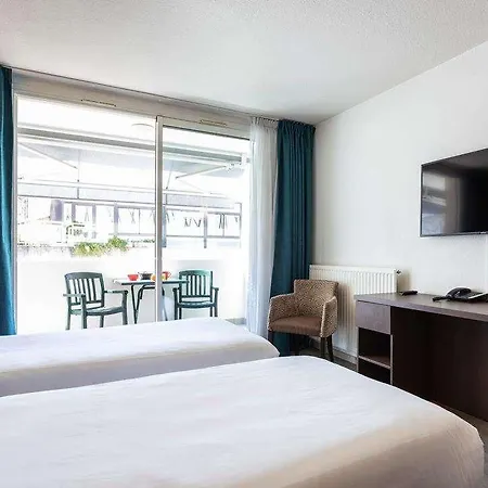 Loges Du Park - *